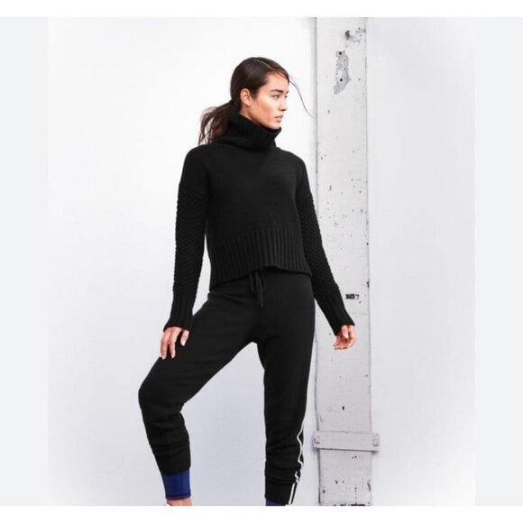 Derek Lam Ioc Athleta Black Chunky Knit Turtleneck Oversized Sweater Size Large - Picture 1 of 5